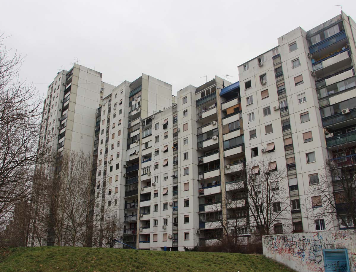 Block 61 in Belgrade includes the apartment allegedly given to then doctor Zlatibor Lončar for allegedly finishing off a wounded crime figure by giving him a fatal injection.  (photo: KRIK) qhiqqxiruidqdkmp